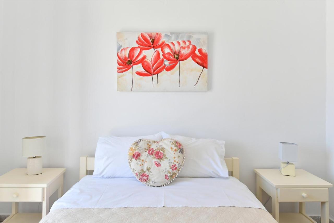 White Rooms Paros Naousa  Exterior photo